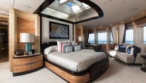 EXCELLENCE V -  Master Suite